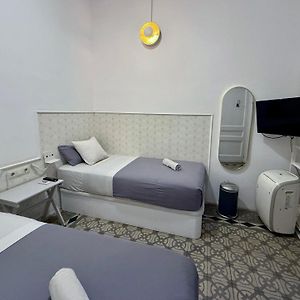 Habitación con 2 Camas Individuales
